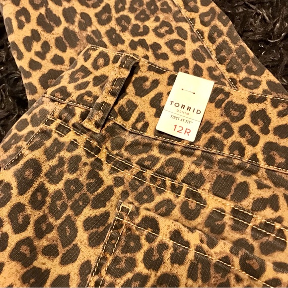 torrid LEOPARD jeggings! - Picture 4 of 4